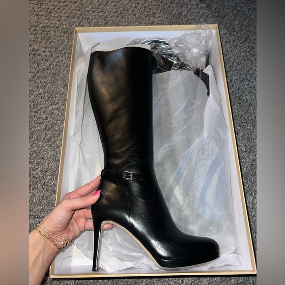 MICHAEL KORS WOODS LEATHER BOOT - Picture 1 of 6